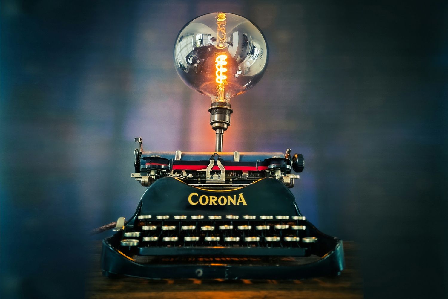 Typewriter - photo